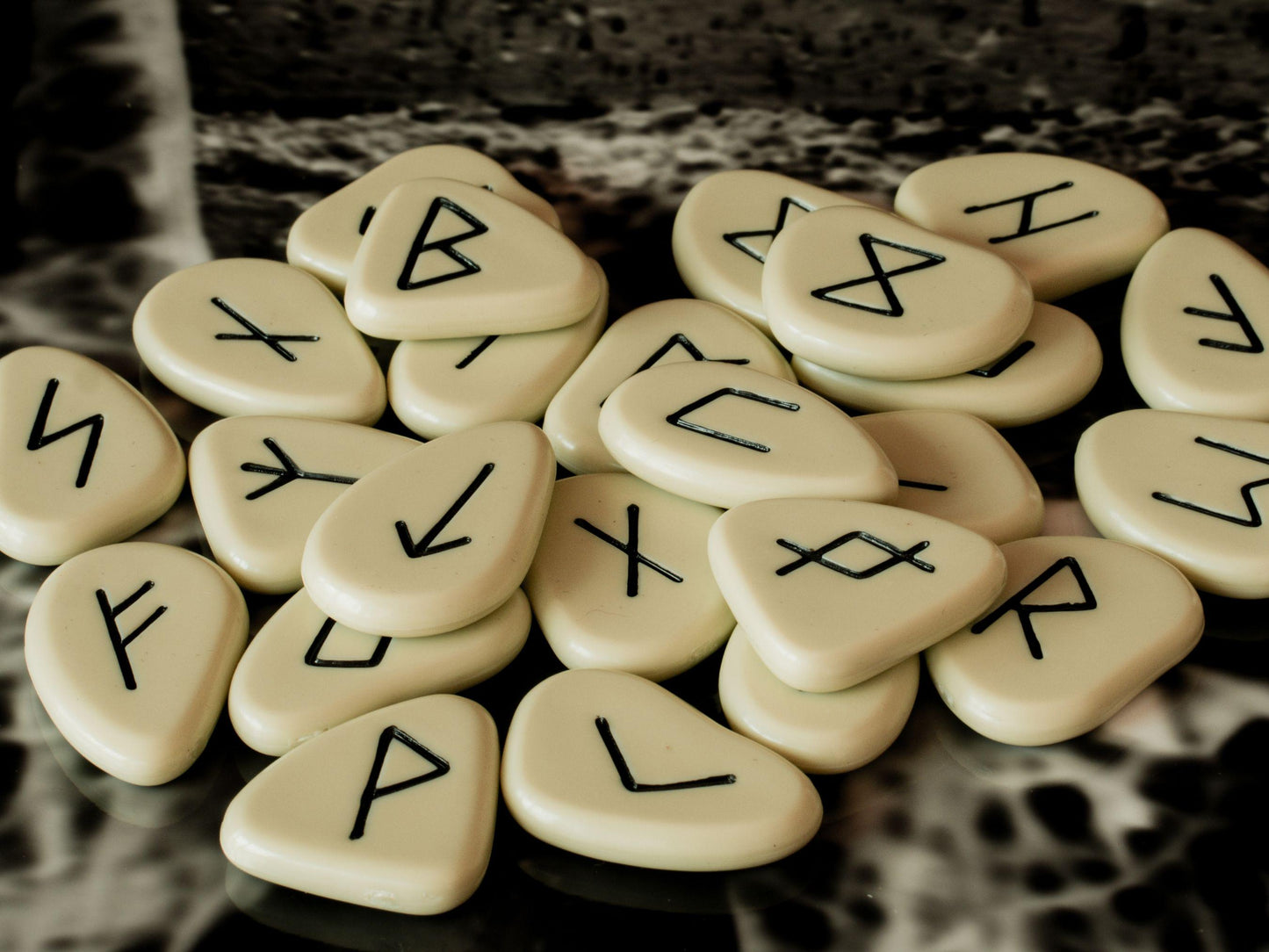 3 Stone Rune Reading: Personalized Rune Interpretation & Mystical Insights, Ancient Norse Guidance for Clarity