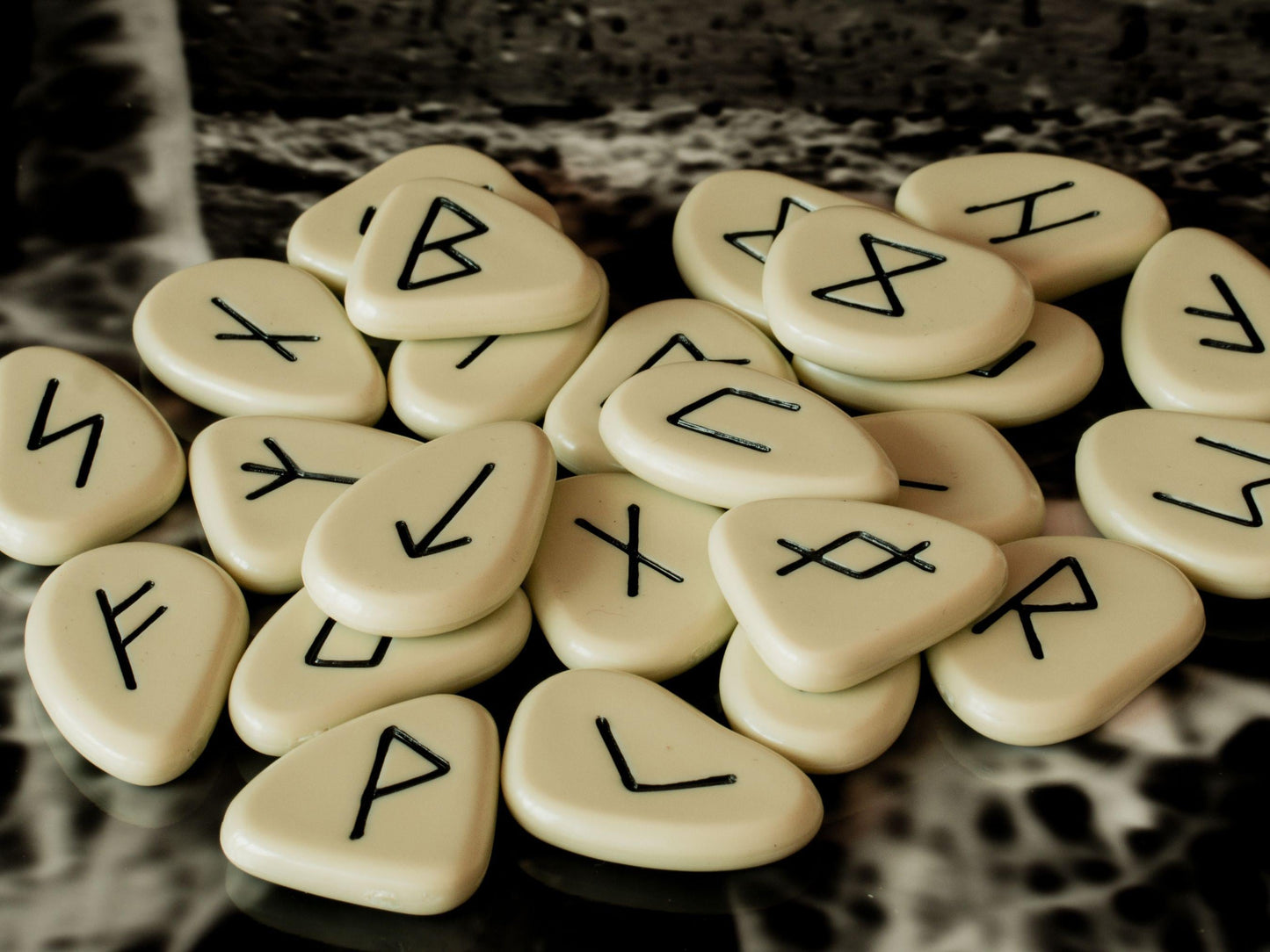 Witches Rune Reading: Intuitive Guidance & Personalized Divination, Ancient Wisdom 3 Rune Reading for Spiritual Insights