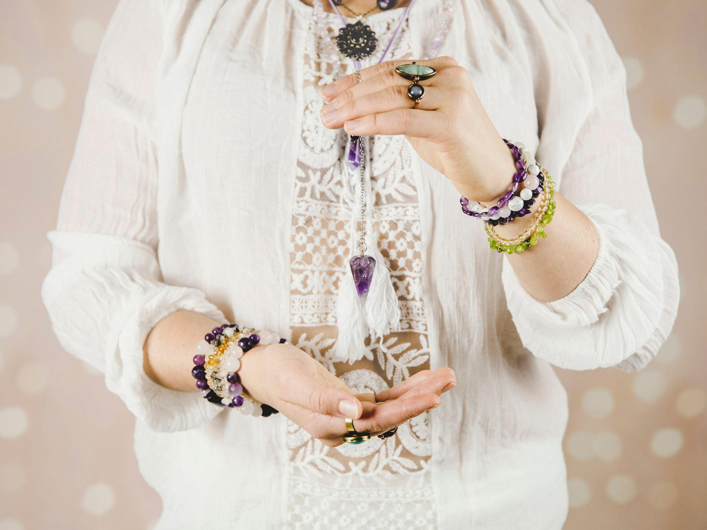 Pendulum Reading: Psychic Guidance for Yes or No Questions, Intuitive Answers & Spiritual Insights | 1 Question